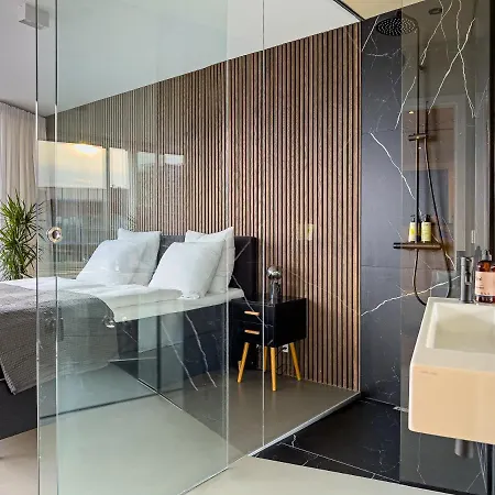 Exclusive Penthouse With Sunset Views