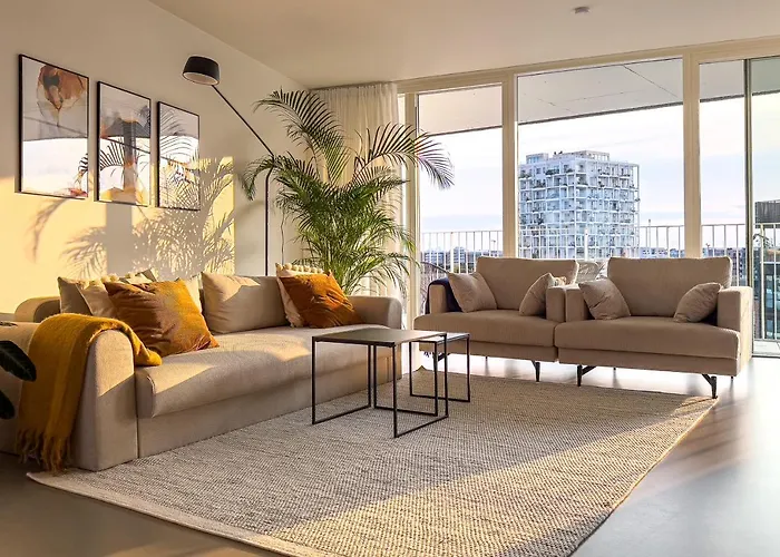 Exclusive Penthouse With Sunset Views