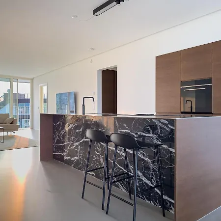Exclusive Penthouse With Sunset Views Lägenhet *